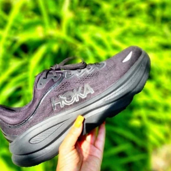 Size 10.5B - Women's HOKA BONDI 9 All Black - Picture 12 of 16